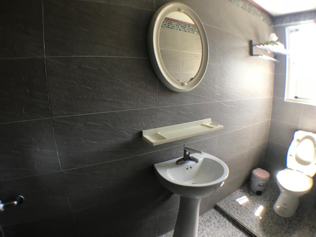 Donghe Surf Shop & Hostel Екстер'єр фото