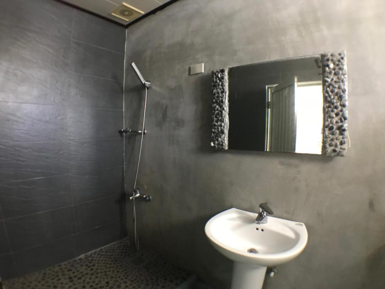 Donghe Surf Shop & Hostel Екстер'єр фото